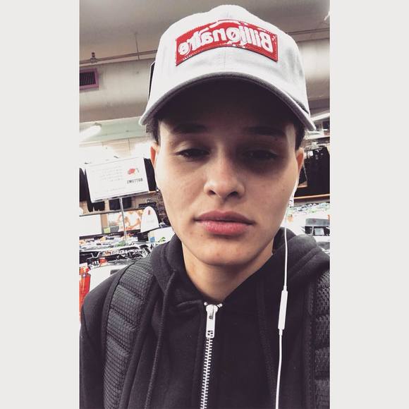 Meet your Posher, Julia - Picture 1 of 1